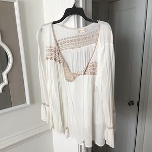 Altar’d State White blouse